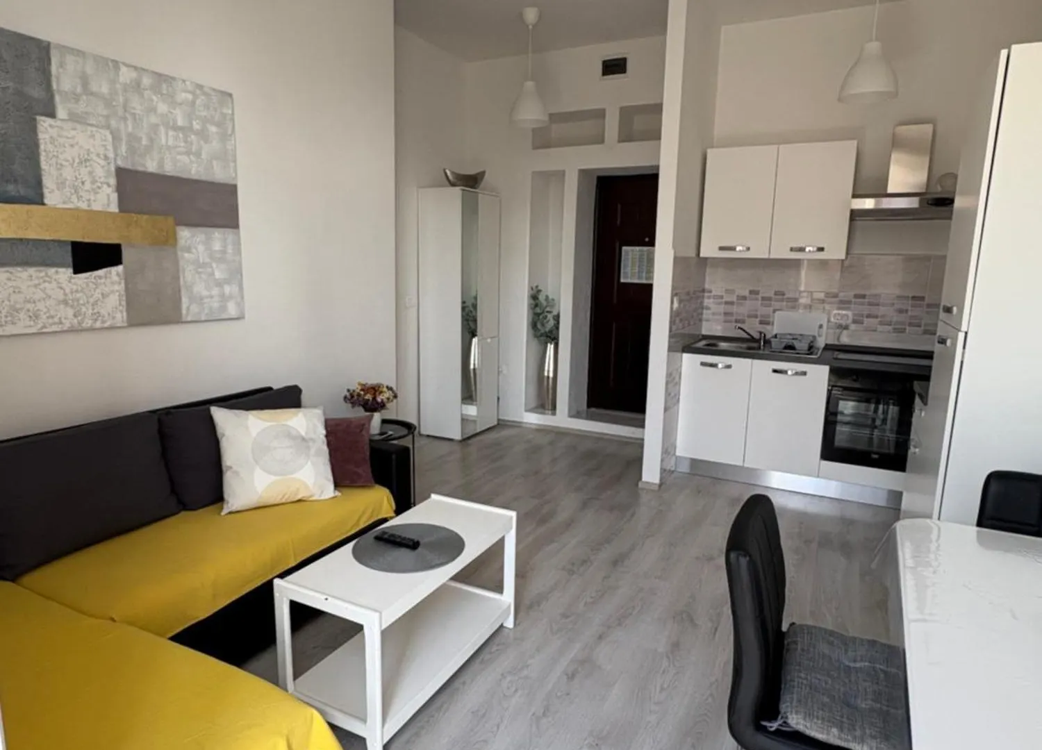פולה Apartmani Lula